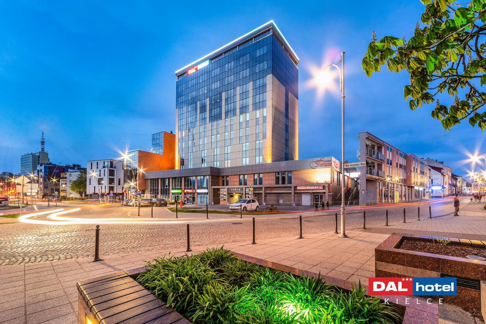 Hotel Dal Kielce Exteriör bild